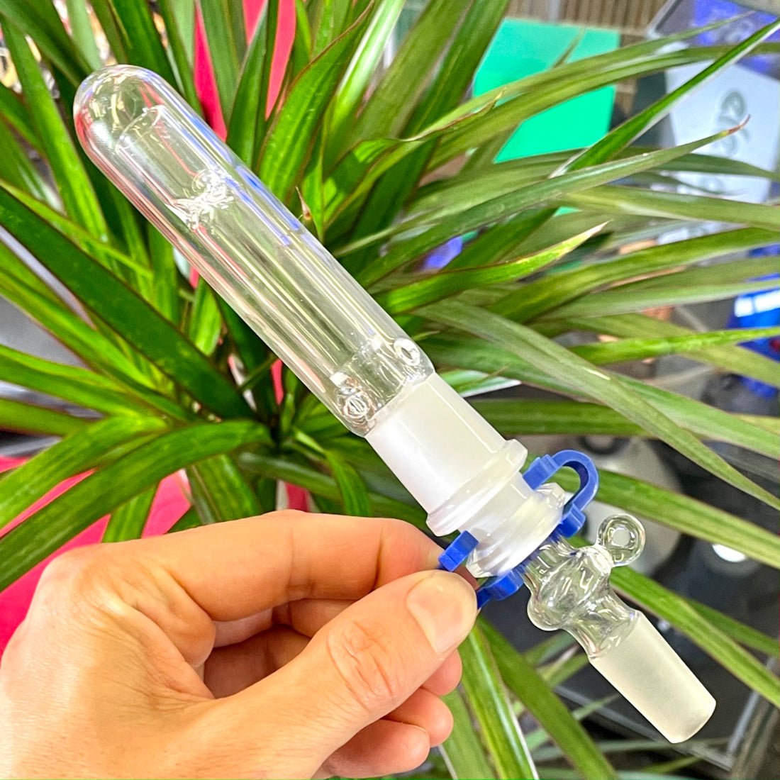 Tasty Tube Vaporizer by Glass Charlie Vapefiend Tasty Tube Vaporizer by Glass Charlie Vapefiend